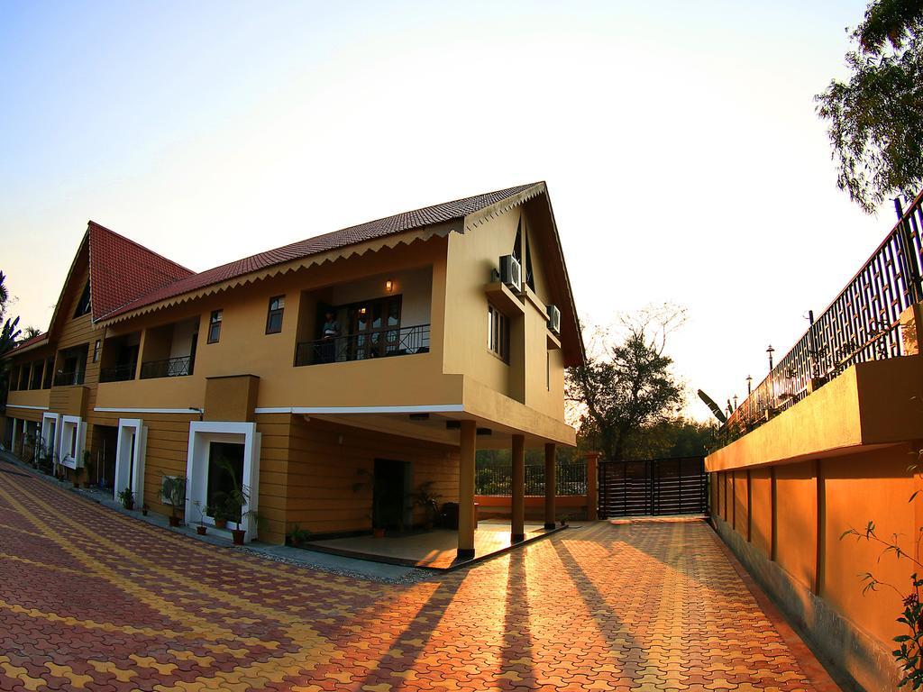 โรงแรม เดอะ รีเซิร์ฟ โกรูมารา ลาตากูรี ภายนอก รูปภาพ