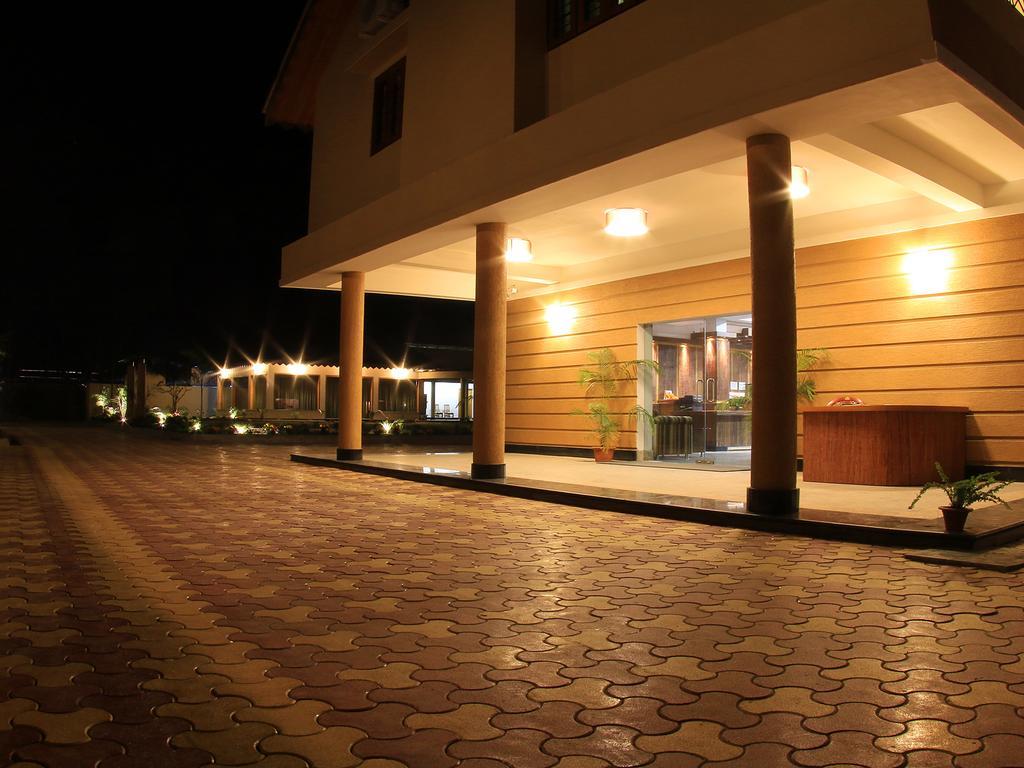 โรงแรม เดอะ รีเซิร์ฟ โกรูมารา ลาตากูรี ภายนอก รูปภาพ